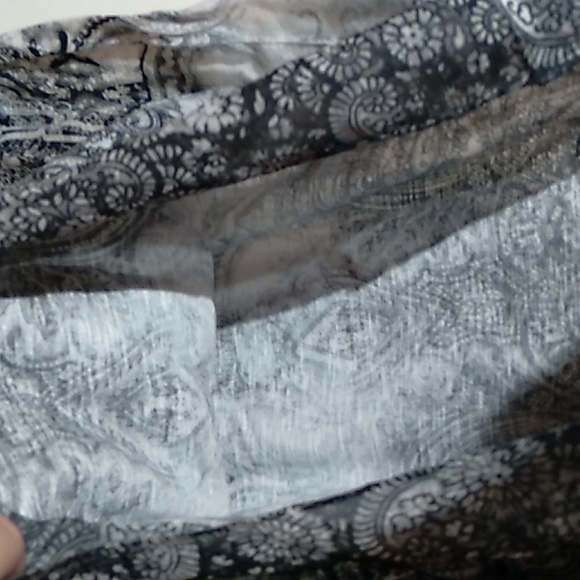 Women's small top - Picture 6 of 7